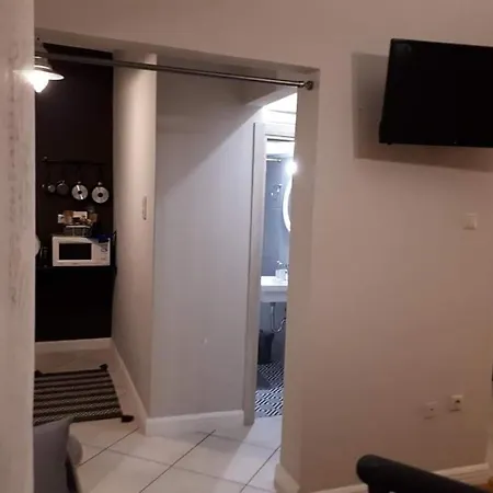 Myron,athens - Cozy & King-size Bed Apartment *
