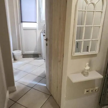 Myron,athens - Cozy & King-size Bed Apartment *